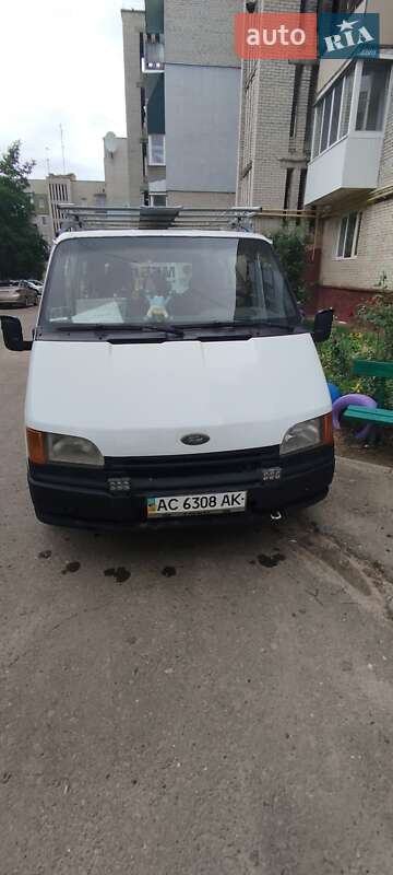Минивэн Ford Transit 1993 в Нововолынске