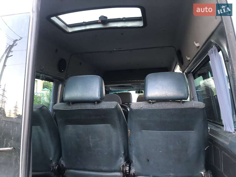 Микроавтобус Ford Transit 2002 в Александрие