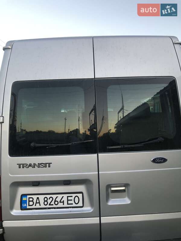 Микроавтобус Ford Transit 2002 в Александрие