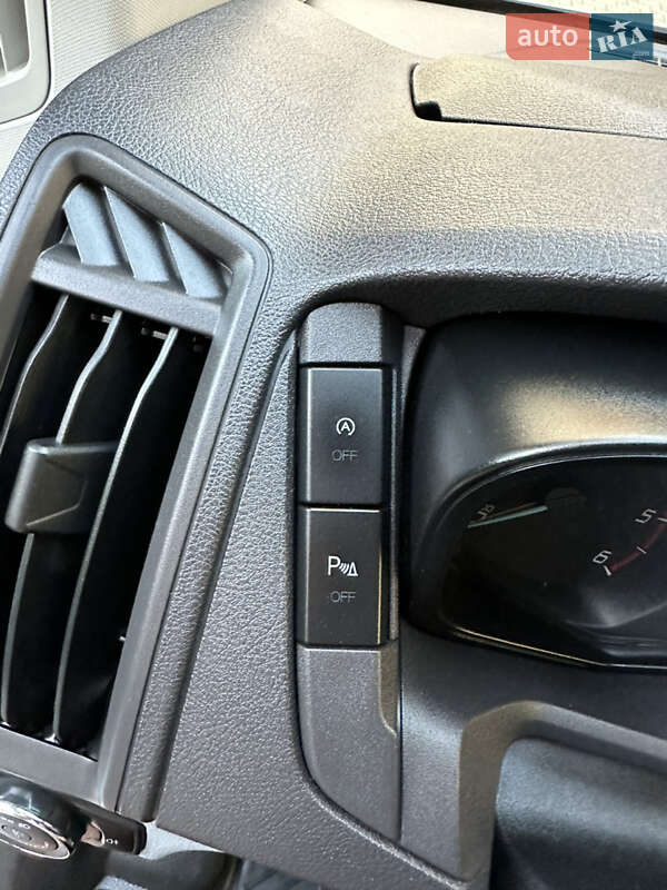 Грузовой фургон Ford Transit 2017 в Мерефа