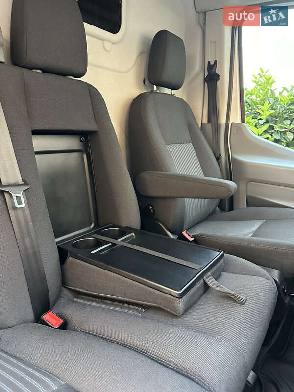 Грузовой фургон Ford Transit 2017 в Мерефа