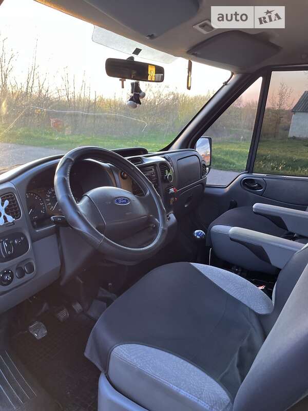 Вантажний фургон Ford Transit 2003 в Первомайську