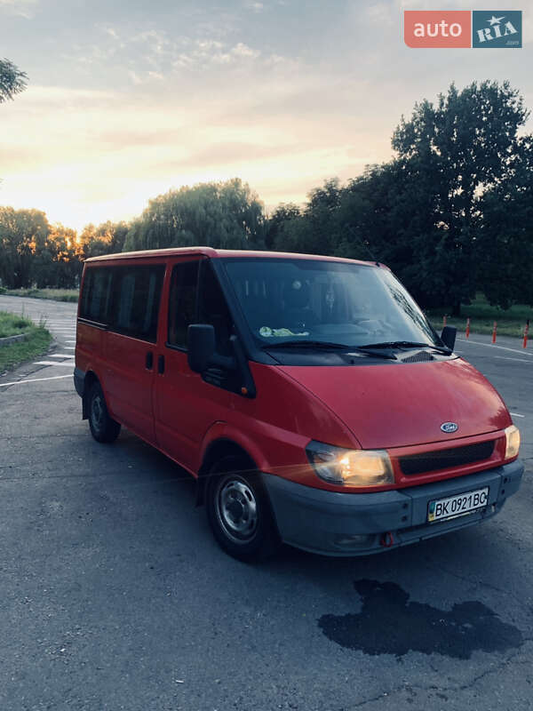 Микроавтобус Ford Transit 2006 в Ровно