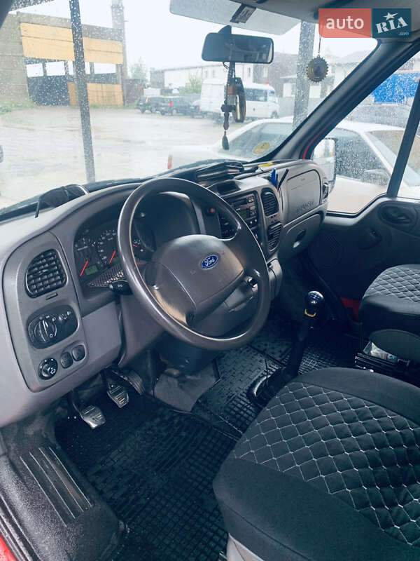 Микроавтобус Ford Transit 2006 в Ровно