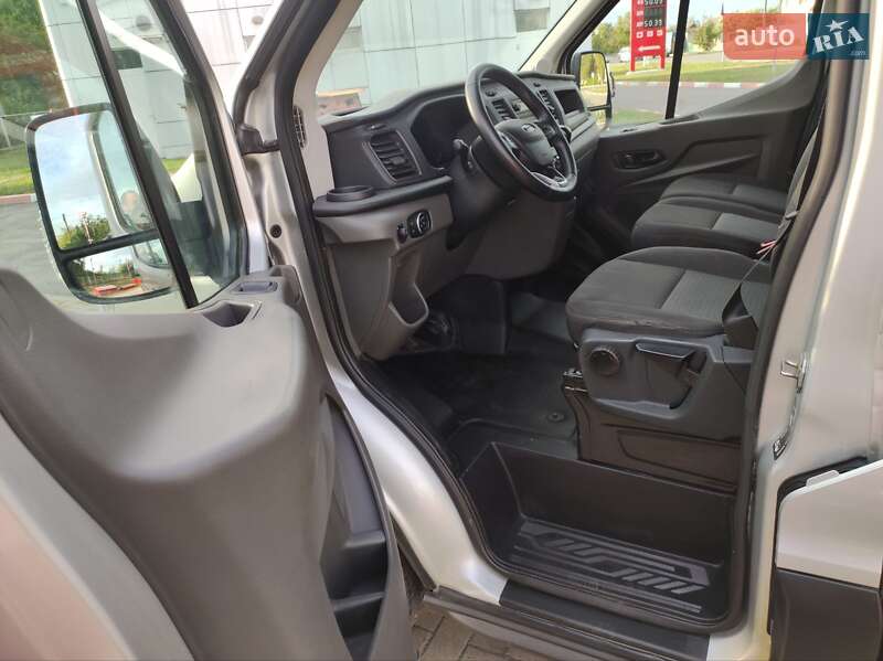 Вантажний фургон Ford Transit 2019 в Вінниці