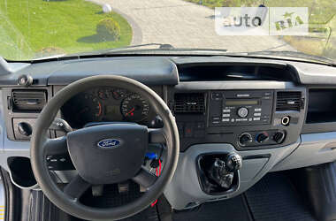 Грузовой фургон Ford Transit 2013 в 