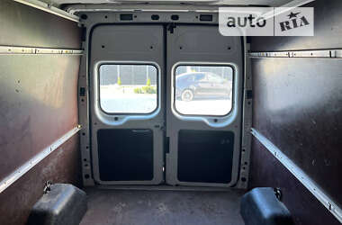 Грузовой фургон Ford Transit 2013 в 