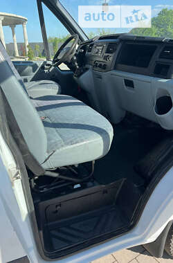 Грузовой фургон Ford Transit 2013 в 