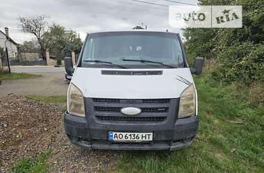 Вантажний фургон Ford Transit 2006 в Ужгороді