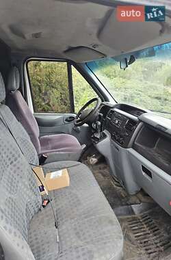 Грузовой фургон Ford Transit 2006 в 