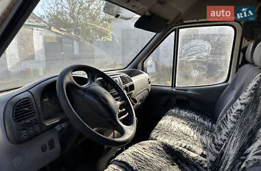 Грузовой фургон Ford Transit 1999 в 