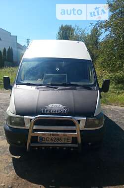 Вантажний фургон Ford Transit 2000 в Бурштині