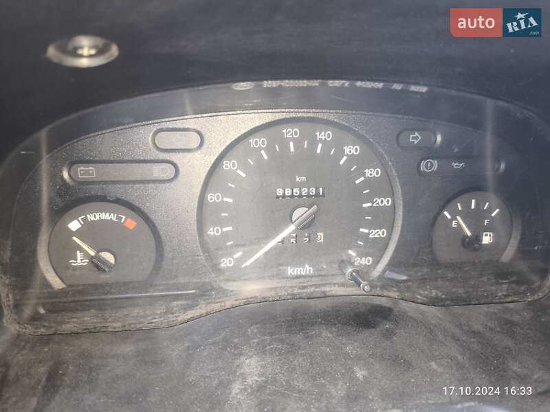Вантажний фургон Ford Transit 1997 в Пирятині