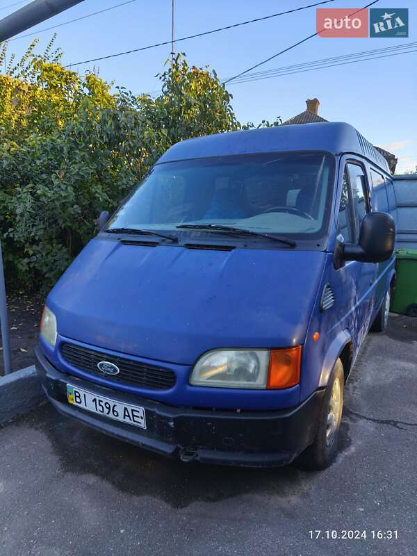 Вантажний фургон Ford Transit 1997 в Пирятині