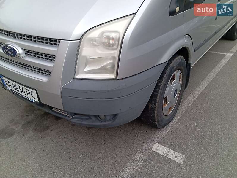 Вантажний фургон Ford Transit 2012 в Києві