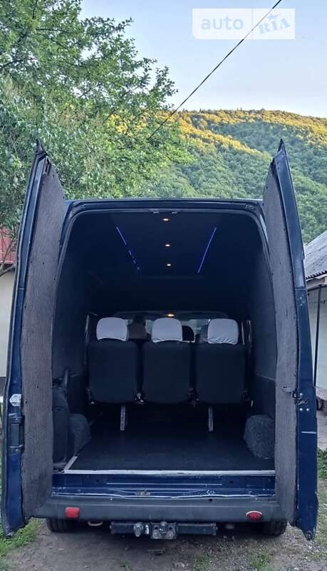 Микроавтобус Ford Transit 2005 в Межгорье