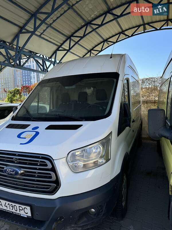 Грузовой фургон Ford Transit 2016 в Киеве