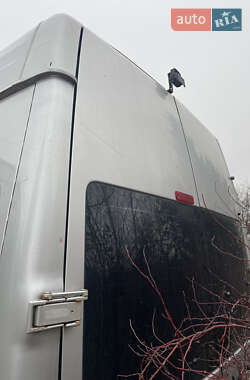 Грузовой фургон Ford Transit 2011 в 