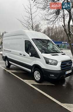 Грузовой фургон Ford Transit 2022 в 