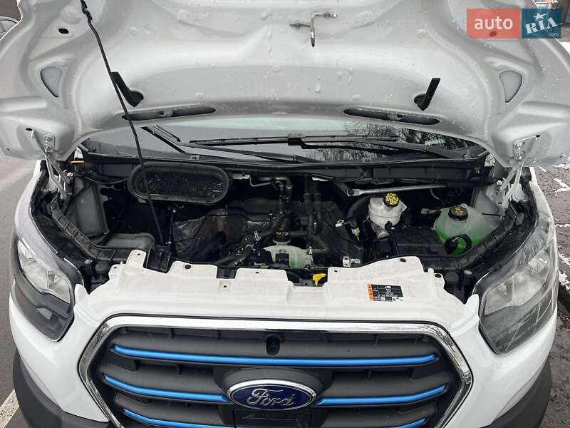 Вантажний фургон Ford Transit 2022 в Львові