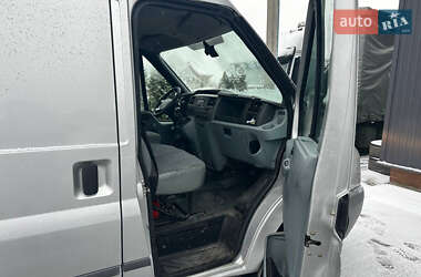 Вантажний фургон Ford Transit 2008 в Львові