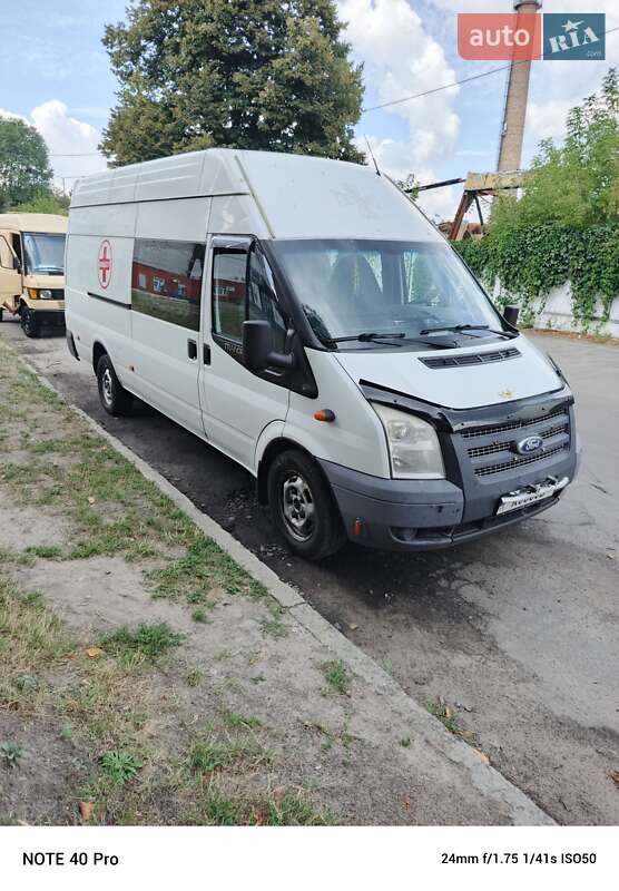 Микроавтобус Ford Transit 2013 в 