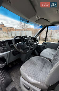 Грузовой фургон Ford Transit 2011 в 