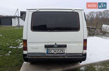 Вантажний фургон Ford Transit 1995 в Демидівці