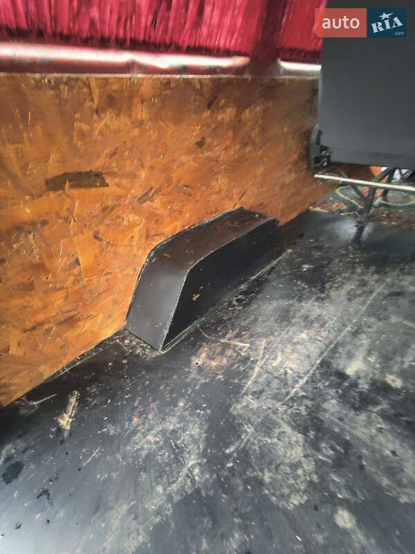 Грузовой фургон Ford Transit 1988 в Бродах фото 6 Грузовой фургон Ford Transit 1988 в Бродах