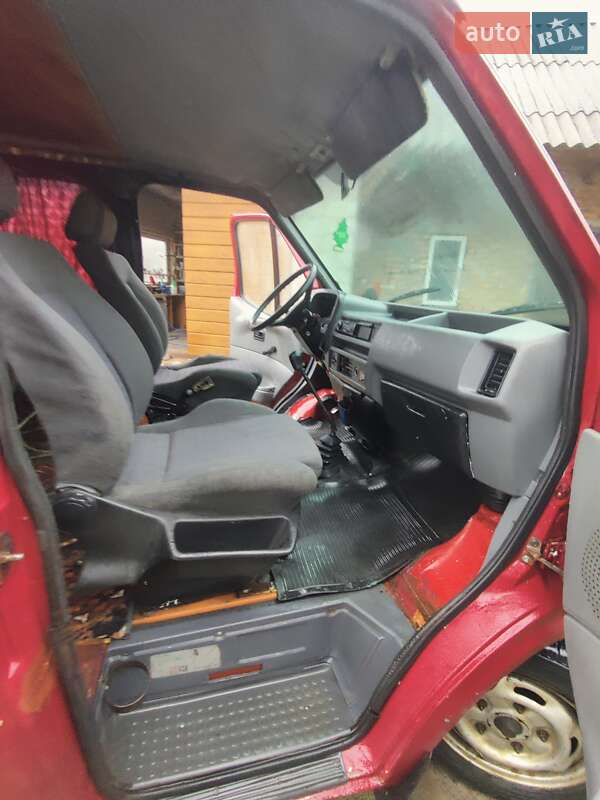 Грузовой фургон Ford Transit 1988 в Бродах фото 16 Грузовой фургон Ford Transit 1988 в Бродах