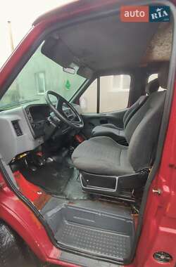 Грузовой фургон Ford Transit 1988 в 