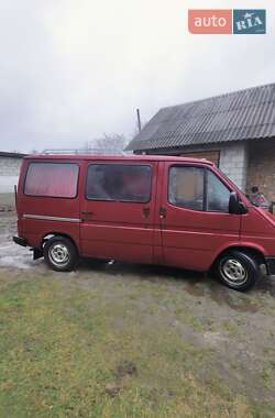 Грузовой фургон Ford Transit 1988 в 