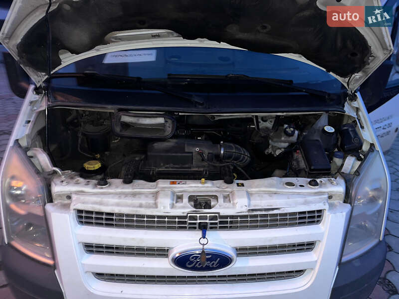 Рефрижератор Ford Transit 2013 в Чернівцях