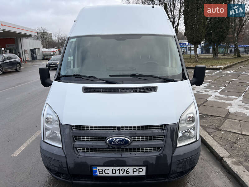 Вантажний фургон Ford Transit 2013 в Львові