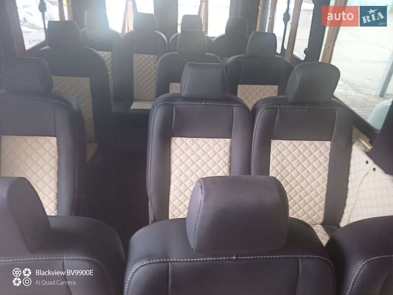 Микроавтобус Ford Transit 2018 в 