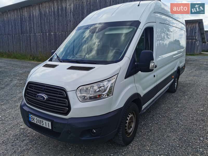 Грузовой фургон Ford Transit 2016 в Ровно