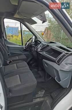 Грузовой фургон Ford Transit 2016 в 