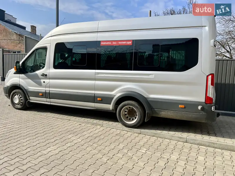 Микроавтобус Ford Transit 2016 в 