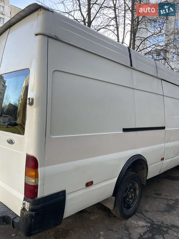 Грузовой фургон Ford Transit 2002 в Львове