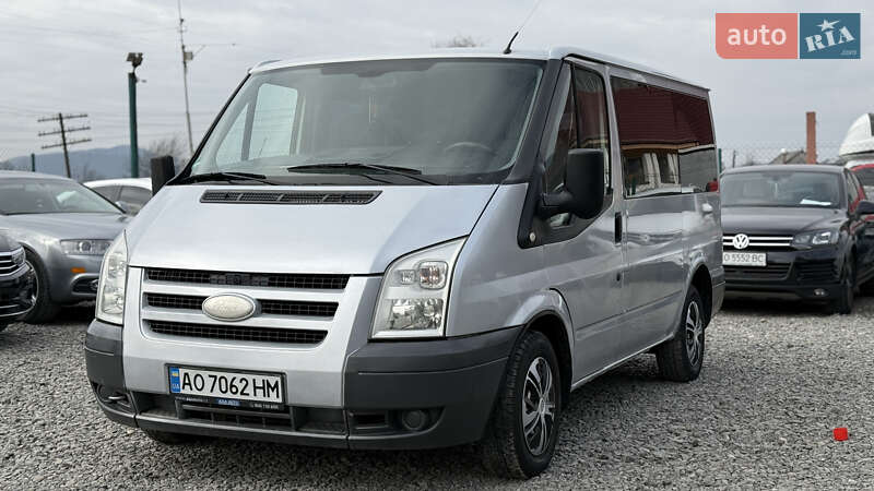 Микроавтобус Ford Transit 2006 в 