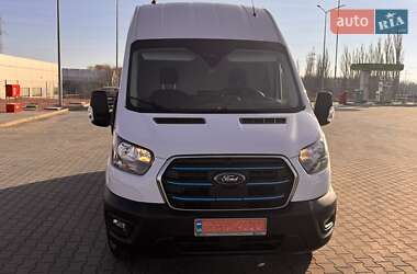 Грузовой фургон Ford Transit 2023 в 