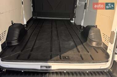 Грузовой фургон Ford Transit 2023 в 