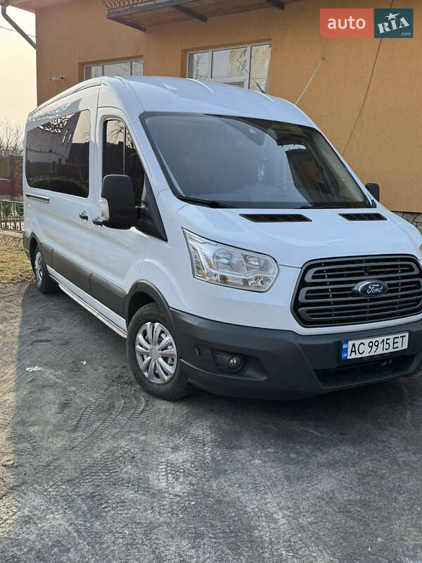 Мікроавтобус Ford Transit 2015 в 