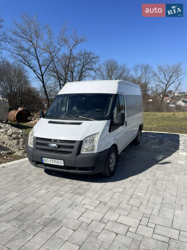 Микроавтобус Ford Transit 2013 в 