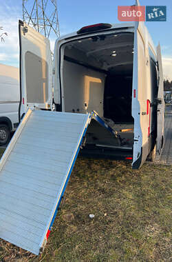 Вантажний фургон Ford Transit 2021 в 