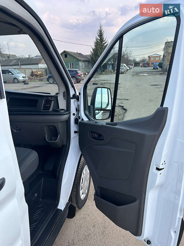 Вантажний фургон Ford Transit 2020 в Києві
