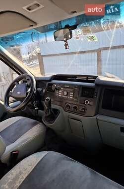 Микроавтобус Ford Transit 2006 в 