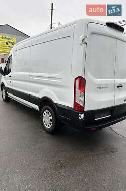 Грузовой фургон Ford Transit 2020 в 