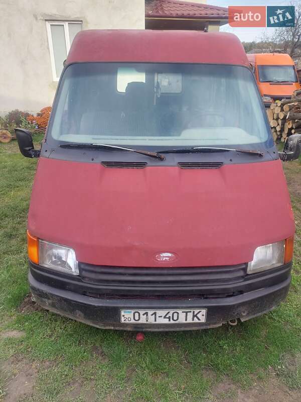 Мікроавтобус Ford Transit 1990 в Борщеві