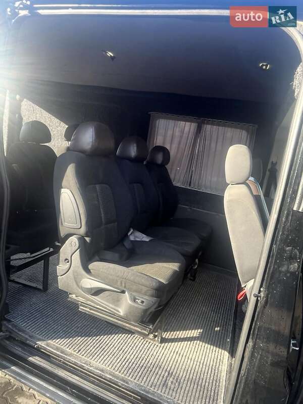 Мікроавтобус Ford Transit 2015 в Львові